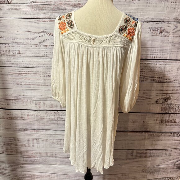 🎉😀CLEARANCE SALE!!!😀🎉 FREE PEOPLE Free Bird Embroidered Hi Lo Peasant Top - Picture 4 of 10